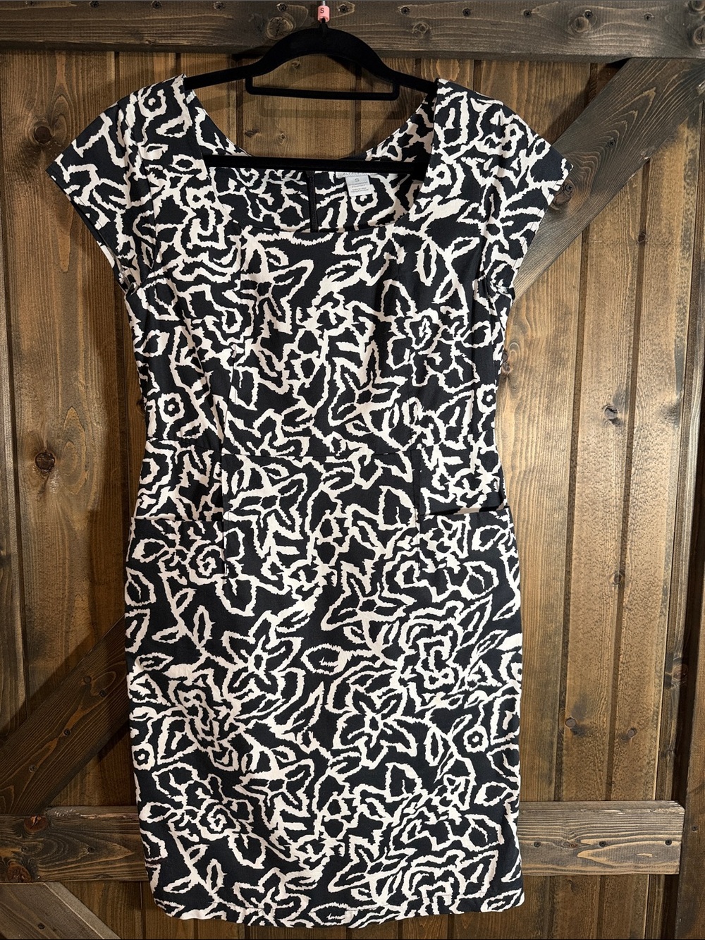 ALFRED SUNG Black and White Floral Print Midi Dress Cotton/Spandex Blend